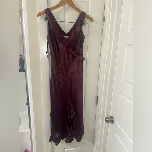 breakin loose Dresses & Skirts - Vintage Y2K Burgundy Satin Midi Dress – Ruffle Hem & Tie Back Size 3/4